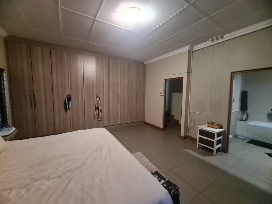 4 Bedroom Property for Sale in Waverley Free State